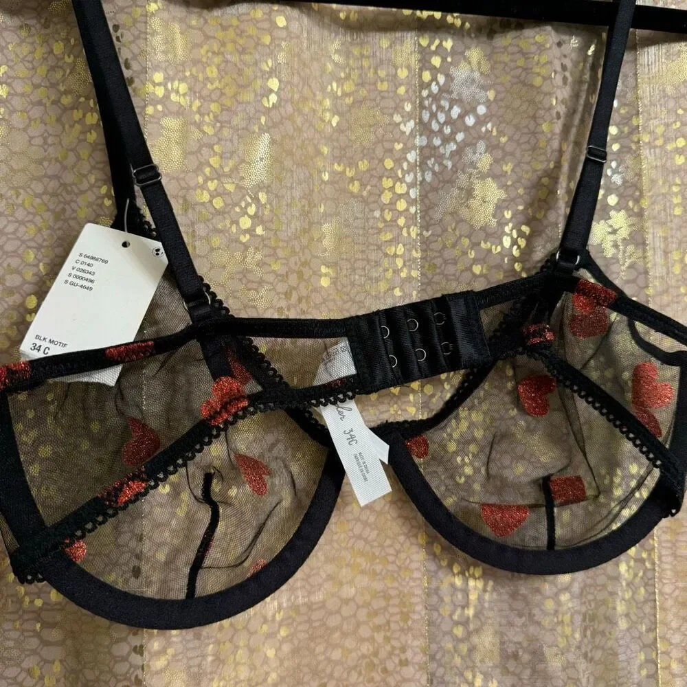 Urban Outfitters Valentines Day Red Hearts Bra Panties Bundle NWT 34C XS